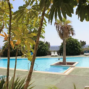 Alquilaencanarias-Medano Los Martines Beachfront A Apartment